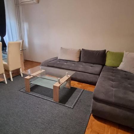 בלגרד Slavija Square Apartments מראה חיצוני תמונה
