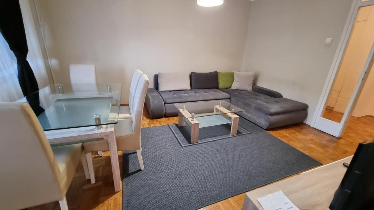 בלגרד Slavija Square Apartments מראה חיצוני תמונה
