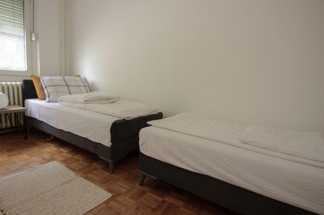 בלגרד Slavija Square Apartments מראה חיצוני תמונה
